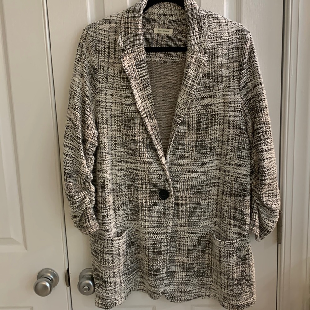 Max Studio XL (no size tag) knit blazer